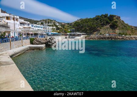 Il piccolo villaggio tradizionale di Chora Sfakion, Sfakia, Chania, parte meridionale dell'isola di Creta, Grecia. Il piccolo villaggio tradizionale di Chora Sfakion, regione di Sfakia, la Canea, parte meridionale dell'isola di Creta, Grecia. Sfakia è una zona montagnosa nella parte sudoccidentale dell'isola di Creta, appartenente all'unità regionale di Chania. I villaggi sono noti per la loro resistenza contro l'occupazione straniera specialmente nella seconda guerra mondiale Oggi è un grande villaggio turistico, con spiagge di acqua cristallina e paesaggi montagnosi. (Foto di Nicolas Economou/NurPhoto) Foto Stock