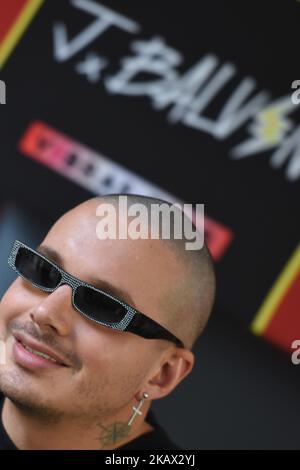 Il cantante colombiano di Reggaeton J Balvin è visto durante una conferenza stampa a Universal Music per annunciare il suo tour 'Vibras' che si terrà il 26 maggio presso l'Arena Ciudad de mexico il 09 marzo 2018 a Città del Messico (Foto di Carlos Tischler/NurPhoto) Foto Stock