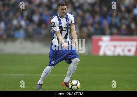 Hector Herrera, centrocampista messicano di Porto, durante la partita della Premier League 2017/18 tra FC Porto e CD Aves, al Dragao Stadium di Porto il 8 aprile 2018. (Foto di Pedro Lopes / DPI / NurPhoto) Foto Stock