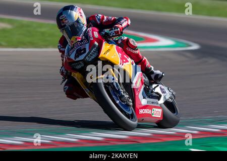 Jake Gagne del Reb Bull Honda World Superbike Team durante la gara 2 del Motul FIM Superbike Championship, round italiano, al circuito Internazionale 'Enzo e Dino Ferrari', il 13 maggio 2018 a Imola, Italia (Foto di Danilo di Giovanni/NurPhoto) Foto Stock