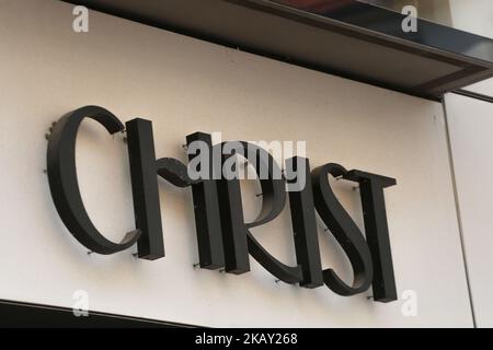 Il logo di Cristo è visibile nella zona pedonale di Monaco. (Foto di Alexander Pohl/NurPhoto) Foto Stock