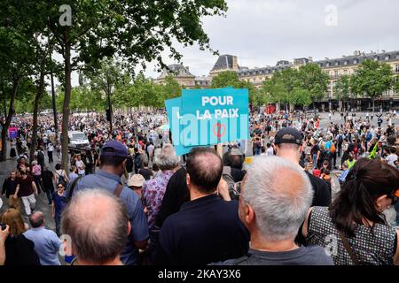 Decine di migliaia di persone (31.700) hanno marciato sabato in tutta la Francia all'appello senza precedenti di circa sessanta organizzazioni per una 'marea popolare' contro la politica di Emmanuel Macron(Foto di Julien Mattia/NurPhoto) Foto Stock