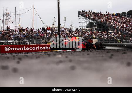 33 Max Verstappen Max dai Paesi Bassi Aston Martin Red Bull Tag Heuer RB14 durante la gara di Monaco di Formula uno Gran Premio a Monaco il 27th maggio 2018 a Montecarlo, Monaco. (Foto di Xavier Bonilla/NurPhoto) Foto Stock