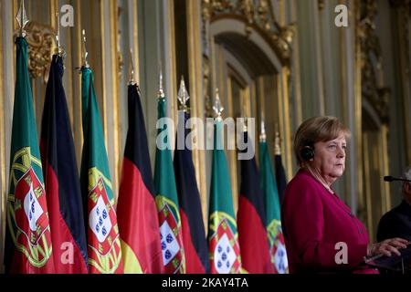 La cancelliera tedesca Angela Merkel si occupa di una conferenza stampa congiunta con il primo ministro portoghese Antonio Costa, dopo il loro incontro al Palazzo Foz di Lisbona, in Portogallo, il 31 maggio 2018. ( Foto di Pedro FiÃºza/NurPhoto) Foto Stock