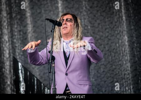 Maynard James Keenan di A Perfect Circle si esibisce dal vivo al Pinkpop Festival 2018 di Landgraaf, Paesi Bassi, il 16 giugno 2018. (Foto di Roberto Finizio/NurPhoto) Foto Stock