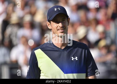 Andy Murray in Gran Bretagna reagisce ai Nick Kyrgios australiani durante la loro prima partita maschile di single al torneo ATP Queen's Club Championships di tennis nella parte ovest di Londra, Regno Unito, il 19 giugno 2018. Andy Murray in Gran Bretagna è stato battuto 2-6, 7-6 (7/4), 7-5 dall'australiano Nick Kyrgios nel primo turno del Queen's Club. (Foto di Alberto Pezzali/NurPhoto) Foto Stock