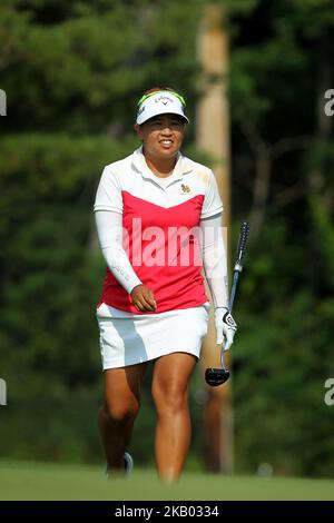 Thidapa Suwannapura di Bangkok, Thailandia cammina sul verde 18th durante un tiro per rompere il cravatta durante il round finale del torneo di golf Marathon LPGA Classic all'Highland Meadows Golf Club di Sylvania, Ohio USA, domenica 15 luglio 2018. (Foto di Amy Lemus/NurPhoto) Foto Stock