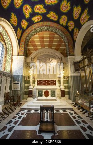 La Cattedrale di Westminster o la Cattedrale Metropolitana del Preziosissimo sangue di nostro Signore Gesù Cristo, a Londra, Regno Unito, il più grande edificio della chiesa cattolica in Inghilterra e Galles e sede dell'arcivescovo di Westminster. Fu costruito nel 1903 con la torre più alta che raggiunge il 87m. È stato progettato dall'architetto John Francis Bentley in stile neobizantino. Londra, Regno Unito - Febbraio 2018 (Foto di Nicolas Economou/NurPhoto) Foto Stock