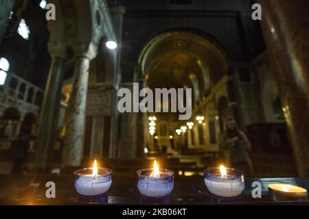 La Cattedrale di Westminster o la Cattedrale Metropolitana del Preziosissimo sangue di nostro Signore Gesù Cristo, a Londra, Regno Unito, il più grande edificio della chiesa cattolica in Inghilterra e Galles e sede dell'arcivescovo di Westminster. Fu costruito nel 1903 con la torre più alta che raggiunge il 87m. È stato progettato dall'architetto John Francis Bentley in stile neobizantino. Londra, Regno Unito - Febbraio 2018 (Foto di Nicolas Economou/NurPhoto) Foto Stock