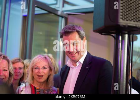 Alla "Lange Nacht der Frauen" - "lunga notte delle donne" dell'Unione Frauen, il primo ministro bavarese Markus Soeder ha partecipato a una discussione di gruppo con il vice segretario generale dell'Unione sociale cristiana (CSU) Daniela Ludwig e la vicepresidente della CSU Angelika Niebler, a Monaco di Baviera, Germania, 24 luglio 2018. (Foto di Alexander Pohl/NurPhoto) Foto Stock