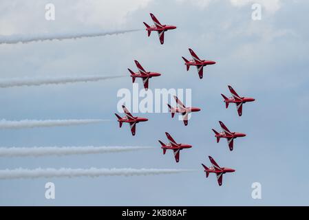 Il team di aeronautica della freccia rossa RAF durante il 2018° Bray Air Display a Bray, Irlanda il 29 luglio 2018 (Photo by Andrew Surma/NurPhoto) Foto Stock