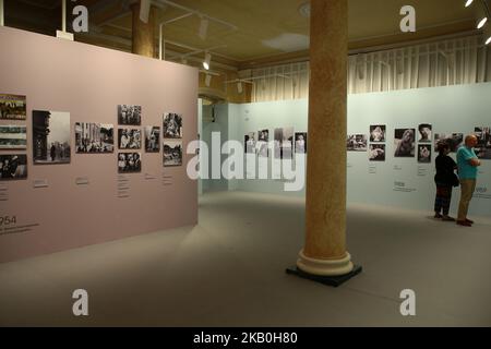 Hotel Des Bains (Lido), con materiale dell'Archivio storico della Biennale. In occasione del Festival Internazionale del Cinema di Venezia 75th, presso l'Hotel Des Bains al Lido, la Biennale di Venezia organizzerà, con la collaborazione di COIMA SGR, E a nome del Fondo Lido di Venezia II una mostra sulla storia del Festival del Cinema di Venezia, con materiale dell'Archivio storico della Biennale, dal titolo il Cinema in Mostra. VOLTI e immagini dalla Mostra Internazionale darte Cinematografica 1932 2018. (Foto di Matteo Chinellato/NurPhoto) Foto Stock