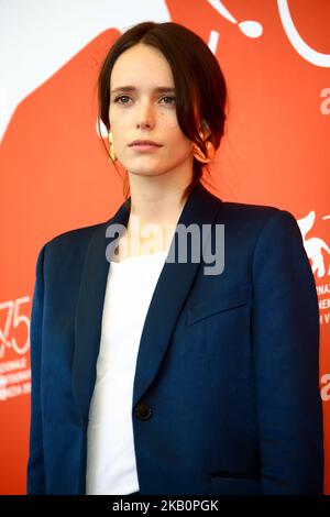 Stacy Martin partecipa alla fotocall 'Vox Lux' durante il 75th° Festival del Cinema di Venezia, il 4 settembre 2018 a Venezia. (Foto di Matteo Chinellato/NurPhoto) Foto Stock