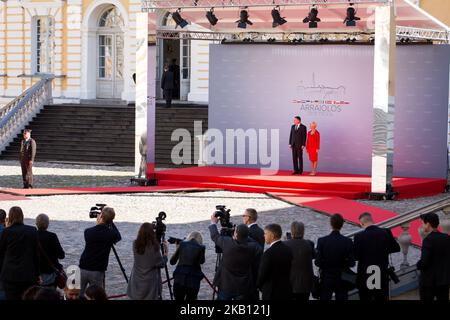 Presidente della Lettonia Raimonds Vejonis e sua moglie Iveta Vejone durante il 14th° incontro informale del Gruppo Arraiolos a Rundale, Lettonia, il 13 settembre 2018. La riunione del Gruppo Arraiolos riunisce i capi di stato di 13 paesi: Austria, Bulgaria, Croazia, Estonia, Finlandia, Germania, Grecia, Ungheria, Italia, Lettonia, Malta, Polonia, Portogallo e Slovenia. (Foto di Mateusz Wlodarczyk/NurPhoto) Foto Stock