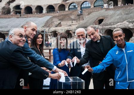 Conferenza stampa Presentazione al Colosseo della II Mezza Maratona di Roma Via Pacis, la Mezza Maratona religiosa per la pace, in programma per il 23rd settembre 13, 2018 a Roma. (Foto di Andrea Ronchini/NurPhoto) Foto Stock