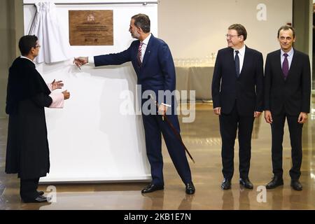 Il re spagnolo Felipe VI inaugura l'anno accademico all'Università di Valencia con Francisco Mora (L) Ximo Puig (2R) e Pedro Duque (R) all'Università Politecnica di Valencia il 25 settembre 2018. (Foto di Jose Miguel Fernandez/NurPhoto) Foto Stock