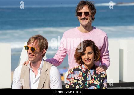 (L-R) attori Ken Appledorn, Julian Villagran, Inma Cuesta partecipano alla fotocellula 'Arde Madrid' durante il 66th San Sebastian Film Festival a Kursaal il 27 settembre 2018 a San Sebastian, Spagna. (Foto di Manuel Romano/NurPhoto) Foto Stock