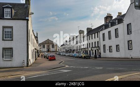 Inverary Argyll Scozia. Un esempio di una 'nuova' cittadina scozzese e di una popolare destinazione per escursioni di un giorno Foto Stock