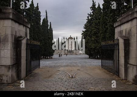 Il Patriarca Bartolomeo visita il cimitero alleato di Salonicco (Zeitenlik), in Grecia, il 30 settembre 2018 per il 100th° anniversario della fine della prima guerra mondiale. I cimiteri alleati Zeitenlik a Salonicco, Grecia, è la più grande necropoli della Grecia con 20,000 soldati sepolti, la maggior parte dei quali sono i 8089 francesi e i 7500 serbi. Insieme al Patriarca c'erano il Patriarca Irinej di Serbia e politici greci. (Foto di Nicolas Economou/NurPhoto) Foto Stock