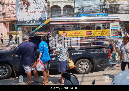 Street Scene Downtown Pattaya Thailandia Foto Stock