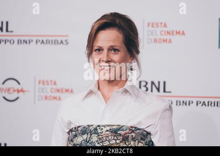 Sigourney Weaver partecipa a una fotocall durante il 13th° Festival del Cinema di Roma all'Auditorium Parco della Musica il 24 ottobre 2018 a Roma. (Foto di Luca Carlino/NurPhoto) Foto Stock