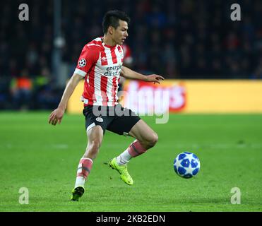 Eindhoven, Paesi Bassi. Ottobre 24. 2018 Hirving Lozano del PSV Eindhoven durante la partita di UEFA Champion League Group B tra PSV Eindhoven e Tottenham Hotspur allo stadio Phillips di Eindhoven, Paesi Bassi, il 24 ottobre 2018. (Foto di Action Foto Sport/NurPhoto) Foto Stock