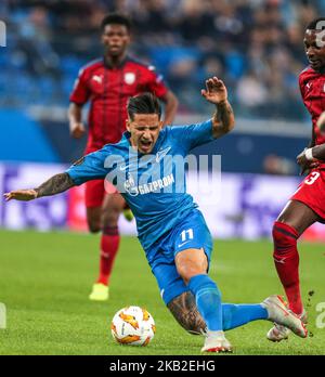 Sebastian Driussi del FC Zenit San Pietroburgo vie per la palla durante la partita di Gruppo C della UEFA Europa League tra il FC Zenit San Pietroburgo e il FC Girondins de Bordeaux allo Stadio di San Pietroburgo il 25 ottobre 2018 a San Pietroburgo, Russia. (Foto di Igor Russak/NurPhoto) Foto Stock