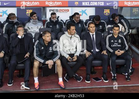 Julen Lopetegui dalla Spagna del Real Madrid alla panchina durante il campionato spagnolo la Liga calcio match 'El Classico' tra FC Barcellona e Real Sociedad il 28 ottobre 2018 allo stadio Camp Nou a Barcellona, Spagna. (Foto di Xavier Bonilla/NurPhoto) Foto Stock