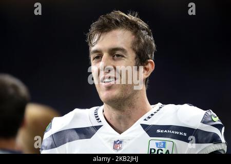 Il punter Michael Dickson (4) dei Seattle Seahawks viene visto durante la prima metà di una partita di football della NFL contro i Detroit Lions a Detroit, Michigan USA, domenica 28 ottobre 2018. (Foto di Jorge Lemus/NurPhoto) Foto Stock