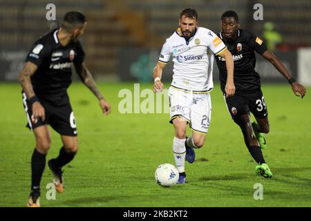 Mattia Zaccagni di Hellas Veronaduring la partita italiana della Serie B 2018/2019 tra Ascoli Calcio 1898 FC e Hellas Verona allo stadio Cino e Lillo del Duca il 30 ottobre 2018 ad Ascoli Piceno. (Foto di Danilo di Giovanni/NurPhoto) Foto Stock