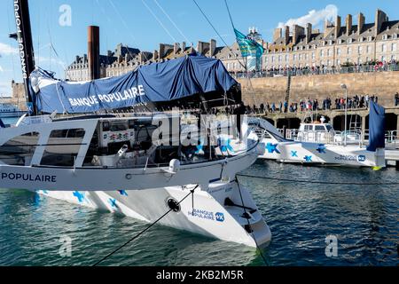 BANQUE POPULAIRE multiscafo di Armel le ClÃc'h si trova a Saint-Malo, nella Francia occidentale, il 30 ottobre 2018, pochi giorni prima dell'inizio della corsa velica solistica di Route du Rhum. Il 4 novembre, 124 skipper inizieranno questa corsa transatlantica divisa in sei categorie: Ultimate, Multi50, IMOCA, Class40, Multi Rum e Mono Rum. (Foto di Estelle Ruiz/NurPhoto) Foto Stock