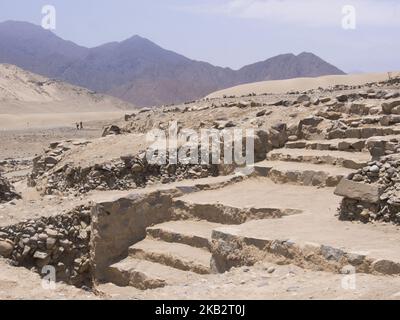 La città sacra di Caral è riconosciuta dall'UNESCO, come la città più antica d'America (2900 a.C.) e riconosciuta come patrimonio mondiale il 5 novembre 2018, a Supe, Lime, Perù. (Foto di Aaron Heredia/NurPhoto) Foto Stock