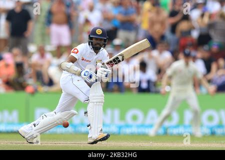 Il cricket dello Sri Lanka Niroshan Dickwella gioca un colpo durante il gioco di 4th giorni della prima partita di cricket di prova tra lo Sri Lanka e l'Inghilterra allo stadio di cricket internazionale di Galle, Galle, Sri Lanka, il 9 novembre 2018. (Foto di Tharaka Basnayaka/NurPhoto) Foto Stock