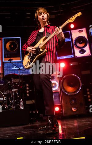 Thomas Raggi di Maneskin suona dal vivo al Fabrique di Milano il 23 novembre 2018. (Foto di Mairo Cinquetti/NurPhoto) Foto Stock