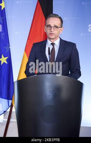 Il ministro degli Affari esteri tedesco Heiko Maas interviene in una conferenza stampa congiunta con il primo ministro ucraino Volodymyr Groysman (invisibili) presso l'Ufficio federale degli affari esteri tedesco, a Berlino, in Germania, il 29 novembre 2018. (Foto di Maxym Marusenko/NurPhoto) Foto Stock