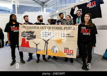 Gli attivisti hanno dimostrato durante la conferenza ONU sul clima COP24 a Katowice, Polonia, il 6th dicembre 2018. COP24 riunisce le parti della Convenzione quadro delle Nazioni Unite sui cambiamenti climatici (UNFCCC). (Foto di Dominika Zarzycka/NurPhoto) Foto Stock