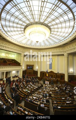 Sessione del Parlamento ucraino a Kiev, Ucraina, dicembre 19,2018 (Foto di Sergii Kharchenko/NurPhoto) Foto Stock