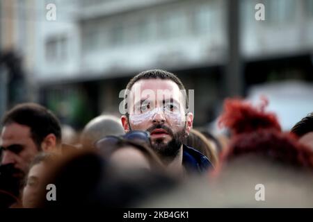 Insegnanti e studenti a contratto si sono dimostrati ad Atene, in Grecia, il 14 gennaio 2019. I sindacati degli insegnanti protestano contro il sistema di reclutamento governativo che prevede l’assunzione di 15,000 nuovi insegnanti nei prossimi tre anni chiedendo l’nomina permanente nelle scuole pubbliche. (Foto di Giorgos Georgiou/NurPhoto) Foto Stock