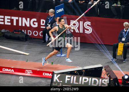 Kevin Mayer (fra) gareggia in pole vault durante l'Athletics Indoor Meeting di Parigi 2019, presso l'AccorHotels Arena (Bercy) di Parigi, in Francia, il 27 gennaio 2019. Il Meeting de Paris Indoor è uno dei 16 eventi che compongono la serie European Athletics Indoor Permit Meeting. Cinque di loro si svolgono in Francia e la serie si svolge fino al 24 febbraio con l'All Star Perche a Clermont-Ferrand, meno di una settimana prima dell'inizio dei campionati europei di atletica indoor di Glasgow 2019. (Foto di Michel Stoupak/NurPhoto) Foto Stock