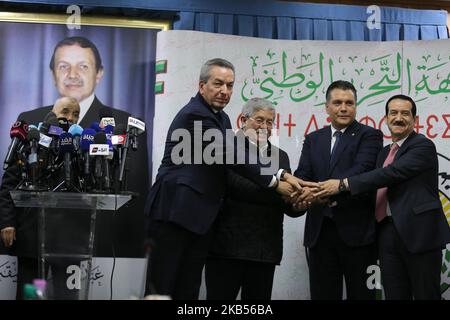 Alleanza presidenziale FLN, Mouad Bouchareb, Segretario Generale del Rally democratico Nazionale (RND), Ahmed Ouyahia, Presidente del movimento popolare algerino (MPA), Amara Benyoyes, E il presidente di Tadjamoue Amel El Djazair (TAJ), Amar Ghoul si è riunito alla sede del partito del fronte di Liberazione Nazionale (FLN) ad Algeri, in Algeria il 2 febbraio 2019 ha annunciato che il presidente della Repubblica, Abdelaziz Bouteflika, sarà loro candidato alle elezioni presidenziali del 18 aprile. (Foto di Billal Bensalem/NurPhoto) Foto Stock