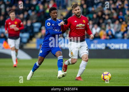 Demarai Gray di Leicester City affronta Luke Shaw del Manchester United durante la partita della Premier League tra Leicester City e Manchester United al King Power Stadium di Leicester domenica 3rd febbraio 2019. (Foto di MI News/NurPhoto) Foto Stock