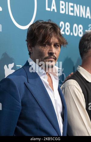L'attore STATUNITENSE Johnny Depp partecipa a una fotocall del film ''Waiting for the Barbarians'' presentato in concorso il 6 settembre 2019 durante il 76th° Festival del Cinema di Venezia al Lido di Venezia. (Foto di Filippo Ciappi/NurPhoto) Foto Stock