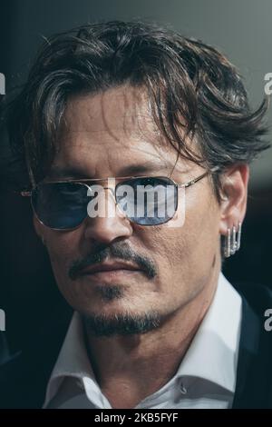 Johnny Depp cammina sul tappeto rosso davanti alla proiezione ''Waiting for the Barbarians'' durante il 76th° Festival del Cinema di Venezia alla Sala Grande, il 06 settembre 2019 a Venezia. (Foto di Luca Carlino/NurPhoto) Foto Stock