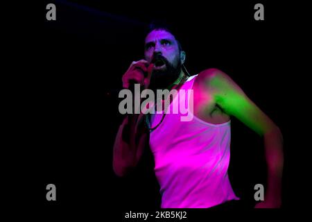 Cantanti e chitarrista britannico The S.L.P. (Vero nome Sergio Pizzorno) suona dal vivo alla Earth Hackney di Londra, il 9 settembre 2019. La S.L.P. è il progetto solista del chitarrista e compositore Kasabian Sergio Pizzorno. (Foto di Alberto Pezzali/NurPhoto) Foto Stock