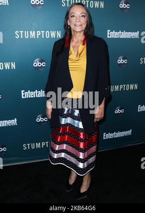 LOS ANGELES, CALIFORNIA, USA - 16 SETTEMBRE: Tantoo Cardinal arriva alla Los Angeles Premiere di 'Stumptown' di ABC, che si tiene al Petersen Automotive Museum il 16 settembre 2019 a Los Angeles, California, Stati Uniti. (Foto di Xavier Collin/Image Press Agency/NurPhoto) Foto Stock