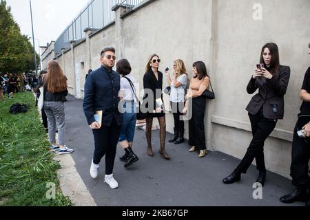 Ospite fuori Prada alla Fashion Week di Milano, Italia, il 18 2019 settembre (Foto di Mairo Cinquetti/NurPhoto) Foto Stock