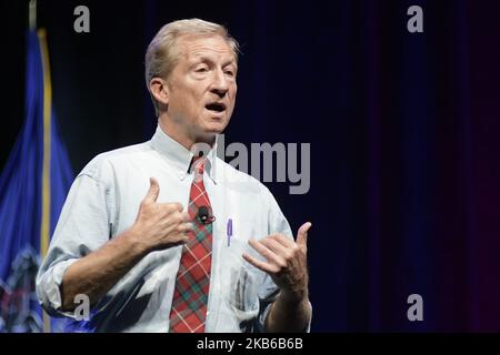 Tom Steyer, uomo d'affari fiducioso e democratico, parla al Philadelphia Council AFL-CIO Workers Presidential Summit, al Pennsylvania Convention Center di Philadelphia, PA, il 17 settembre 2019. (Foto di Bastiaan Slabbers/NurPhoto) Foto Stock