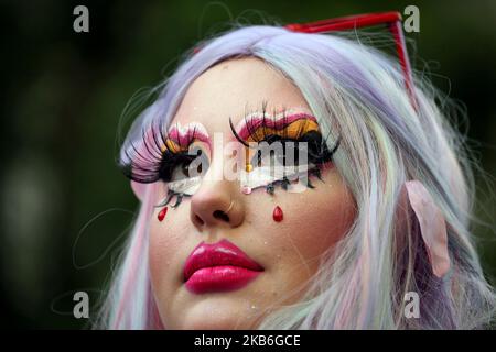 Manifestazione di protesta da parte dei membri di LGBTQ e di altri attivisti un anno dall'assassinio dell'attivista gay Zak Kostopoulos ad Atene, in Grecia, il 21 settembre 2019. Zak Kostopoulos è stato linciato a morte dal proprietario di una gioielleria e di un passeggero durante un tentativo di rapina nel centro di Atene il 21 settembre 2018. Amnesty International ha chiesto un'indagine trasparente. (Foto di Giorgos Georgiou/NurPhoto) Foto Stock