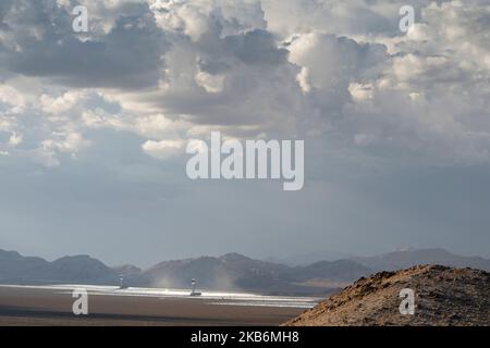 Ivanpah Solar Electric Generating System al di fuori di Primm, Nevada. Foto Stock