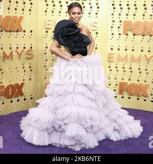 LOS ANGELES, CALIFORNIA, USA - 22 SETTEMBRE: Laverne Cox arriva ai Primetime Emmy Awards 71st che si tengono presso Microsoft Theater L.A. Live on September 22, 2019 a Los Angeles, California, Stati Uniti. (Foto di Xavier Collin/Image Press Agency/NurPhoto) Foto Stock